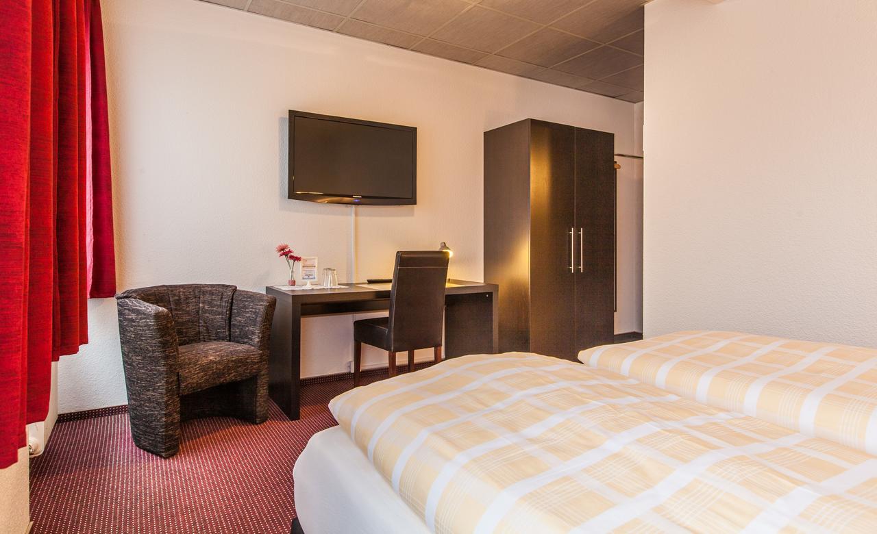 Hotel Quellental ピンネベルク エクステリア 写真